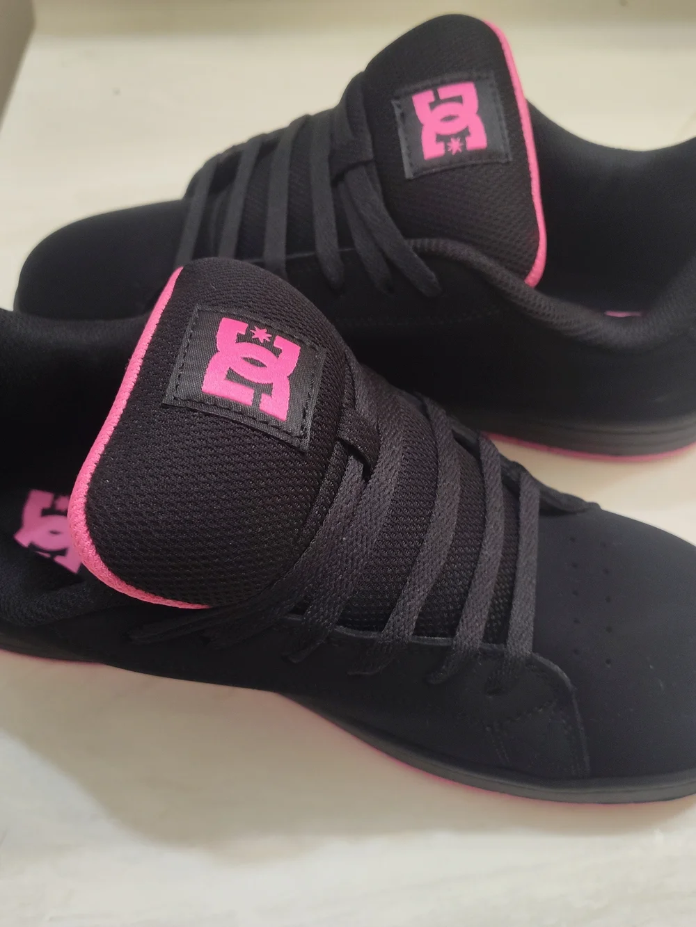 Women's DC Size 11